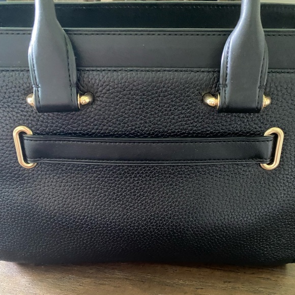 Coach Swagger 27 in Pebble Leather - Picture 5 of 16